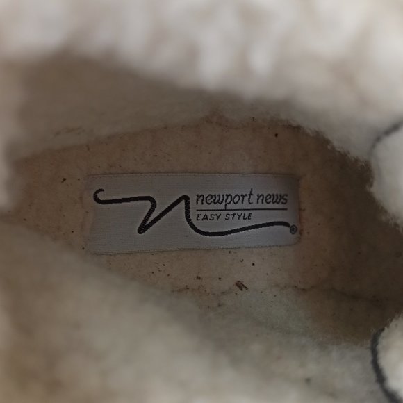 Newport news Black suede leather booties - Picture 10 of 10